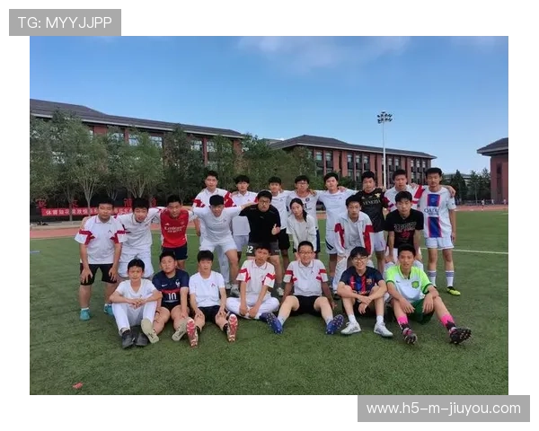 “青少年足球特色课程在全国多所重点学校推行”，全国青少年足球特色学校申报材料