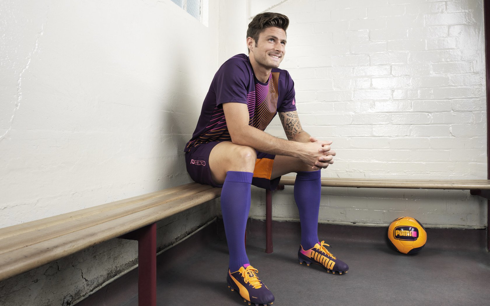 中乙俱乐部设立球员心理热线保障健康成长环境,中乙球队招人